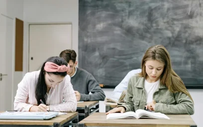 Une épreuve anticipée Bac de mathématiques en Première à Arles