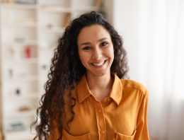 Syrielle, professeur de maths au collège à Arles